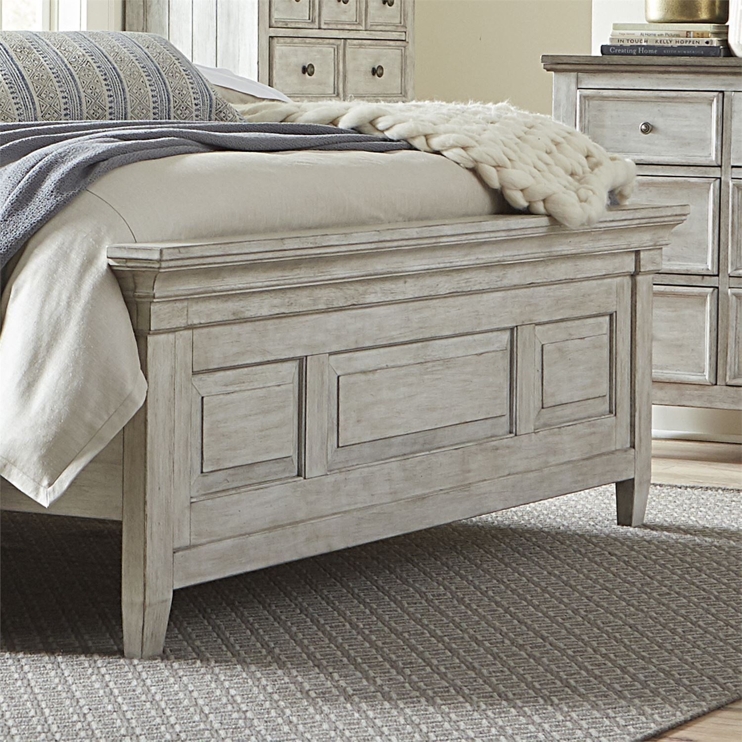 Liberty Furniture Heartland LIB824BRQPB Transitional Queen Panel Bed